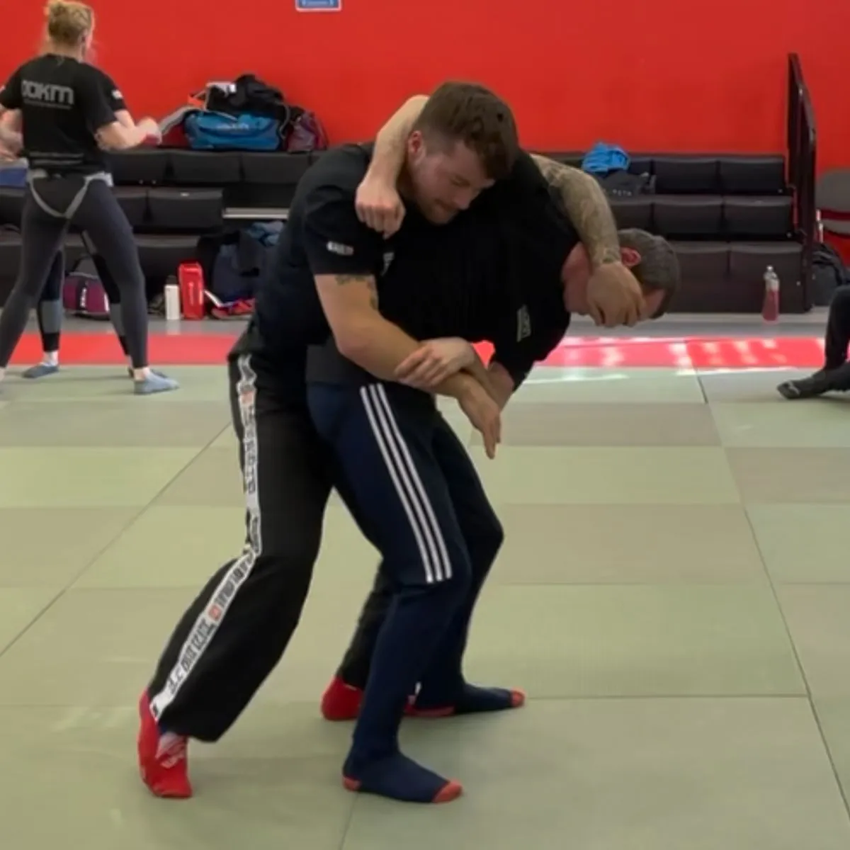 Self-Defence in KMG